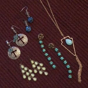 Jewelry set; 4 earrings and 1 necklace